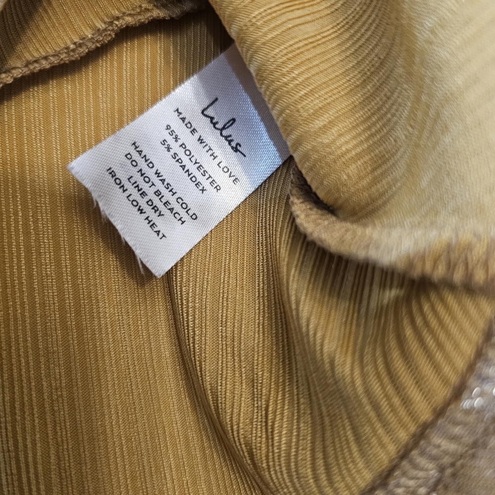 Lulus Shinning Beauty Metallic Gold Top Size Medium Long Sleeves Disco 70s Vibe - Picture 8 of 11